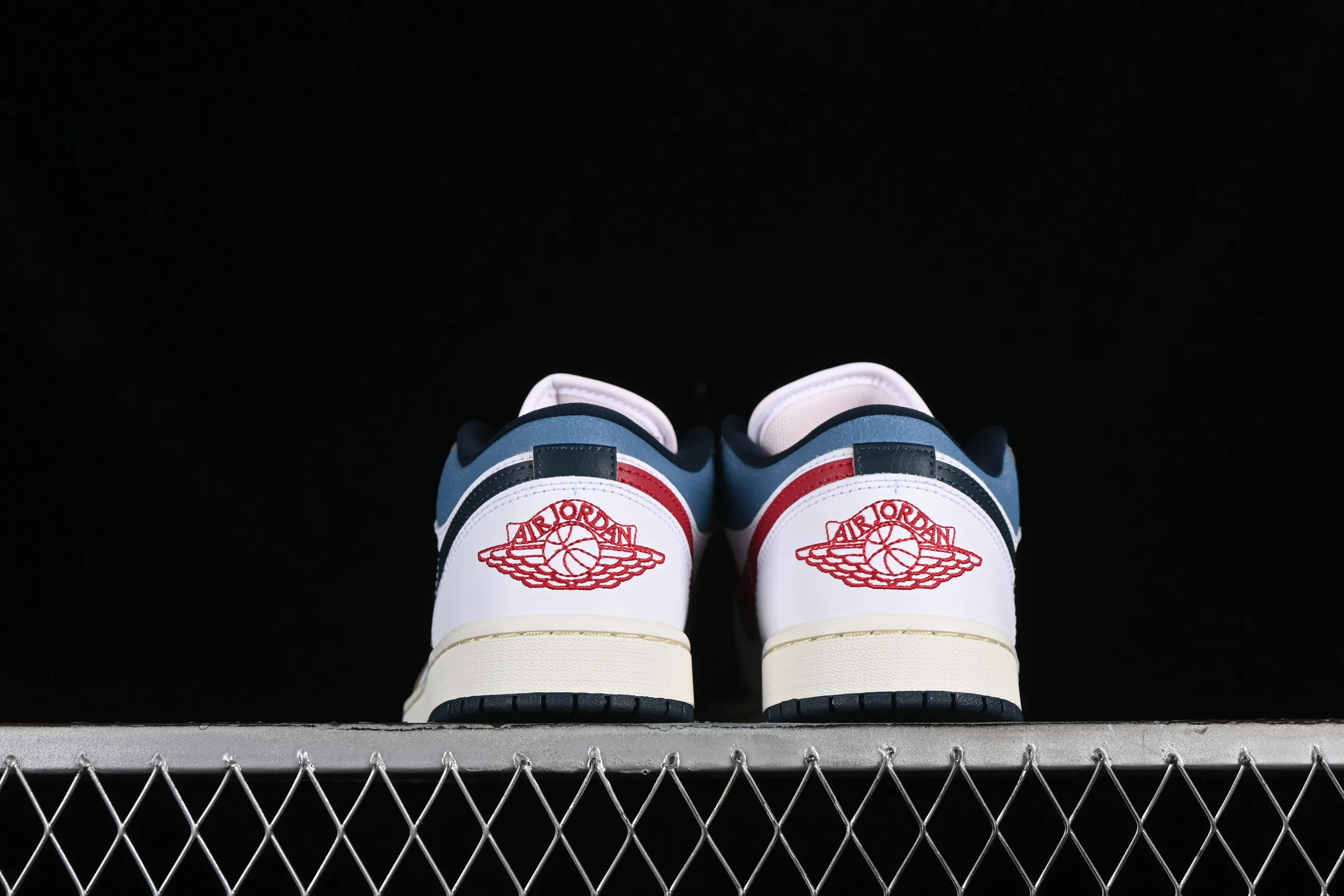 All categories Air Jordan Jordan series basketball shoes Air Jordan 1 Low G version pure original Air Jordan 1 Low AJ1 Joe 1 low-top cultural and leisure sports sneakers HM3711-144